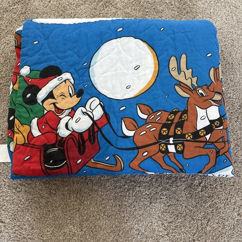Vtg Disney Mickey Mouse Double Christmas Holiday Sled Comforter‎ 96x110